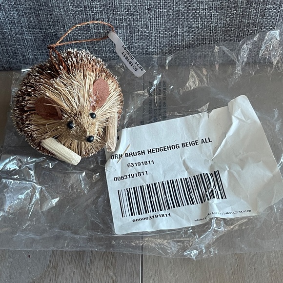 [Set of 2]  Polish Nordic Blue Evergreen Mug + Hedgehog Brush Ornament (NIB/NWT) - Picture 5 of 11